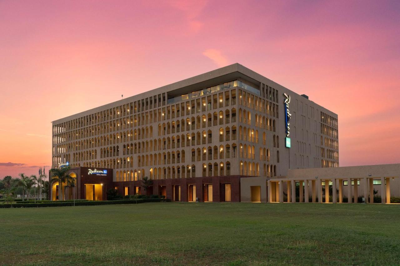 Radisson Blu Hotel N'Djamena Bagian luar foto