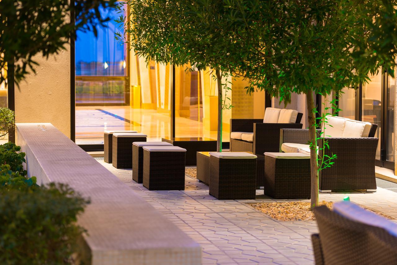Radisson Blu Hotel N'Djamena Bagian luar foto